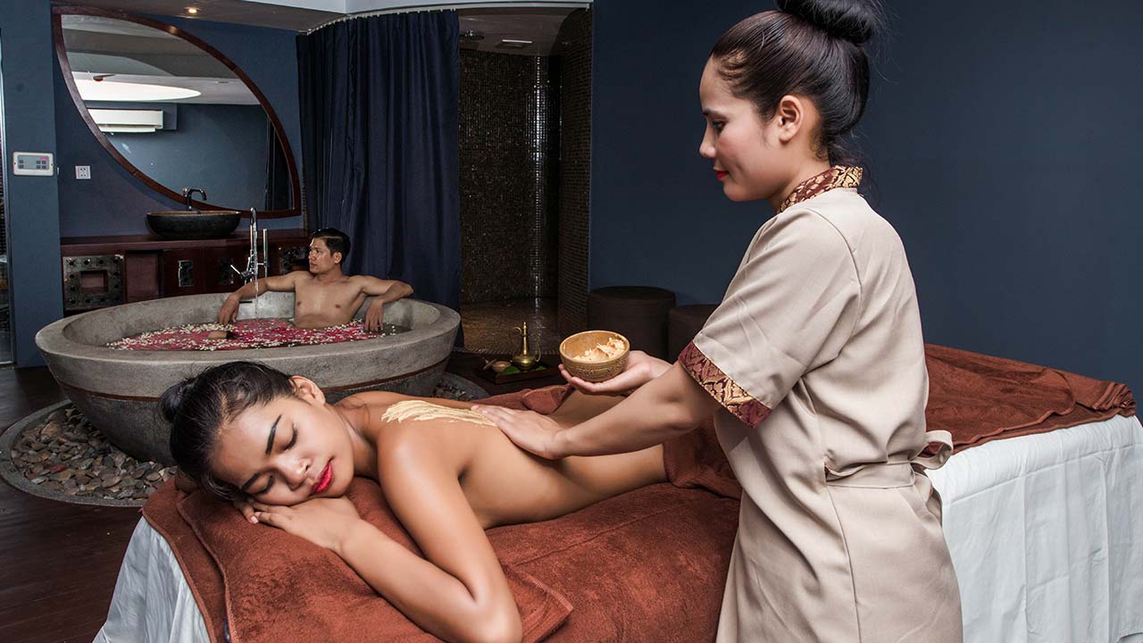 Traditional massage in Cambodia spa